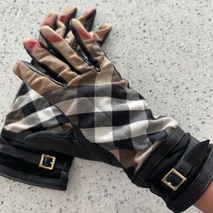 Vintage Burberry Leather Gloves